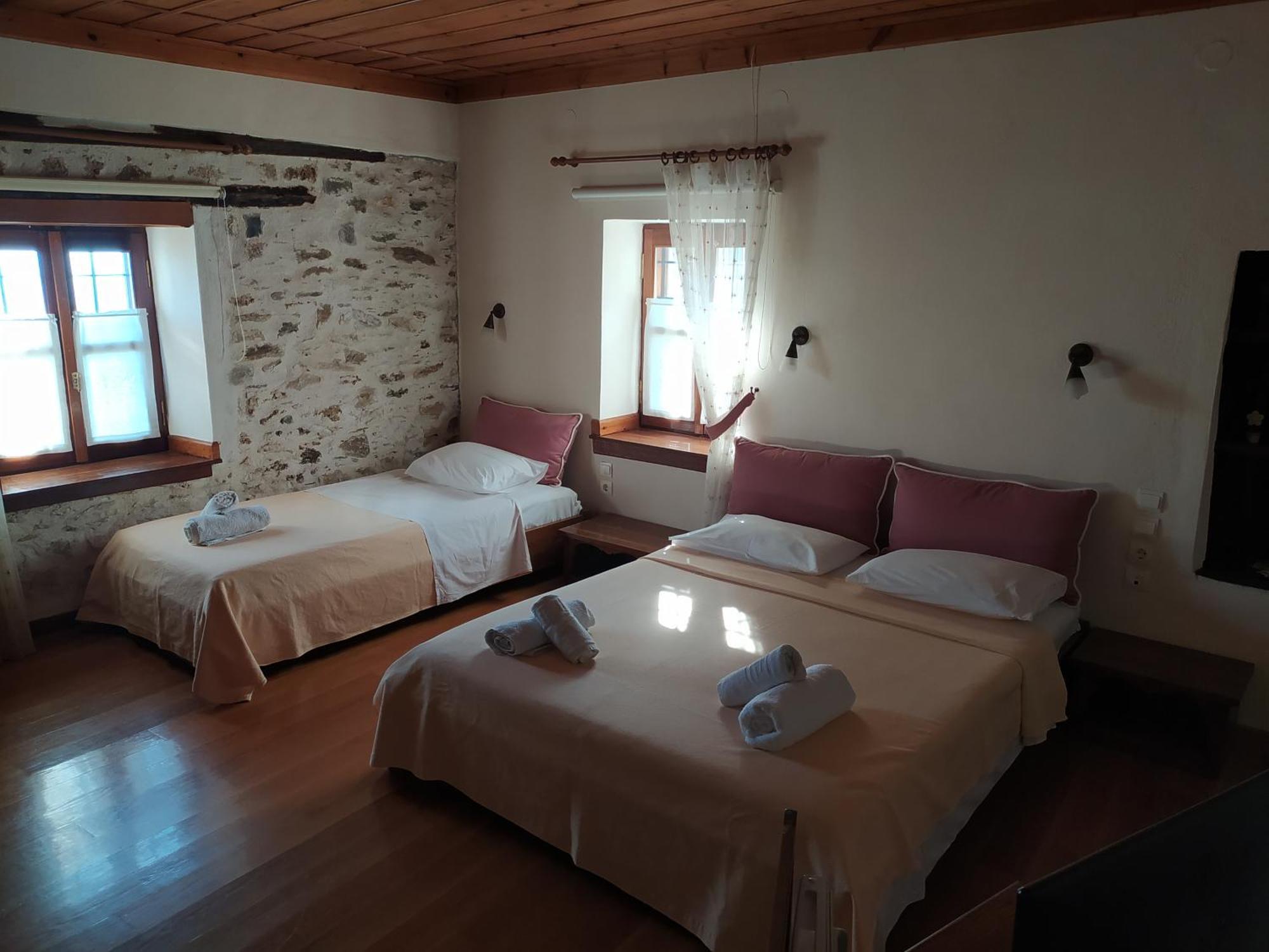 Archontiko Iatridis Hotel Mouresi Exterior photo