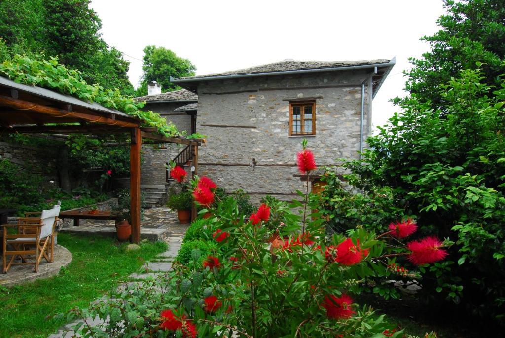 Archontiko Iatridis Hotel Mouresi Exterior photo