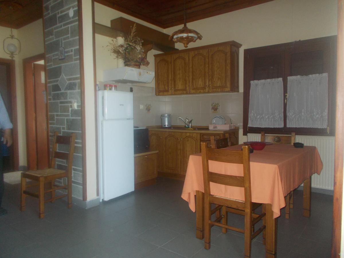 Archontiko Iatridis Hotel Mouresi Exterior photo