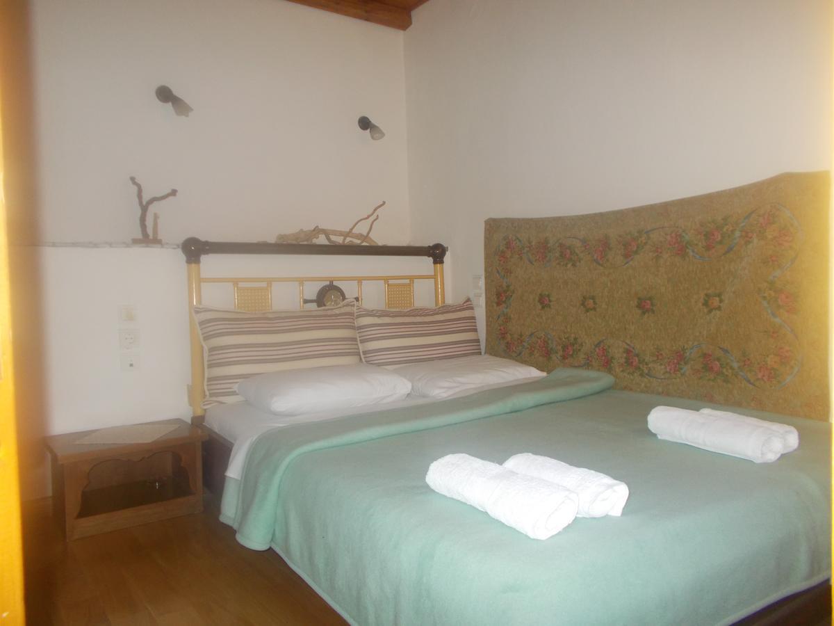 Archontiko Iatridis Hotel Mouresi Exterior photo